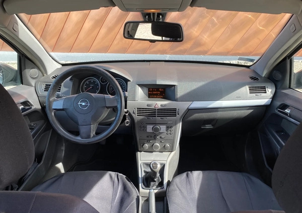 Opel Astra cena 6900 przebieg: 253000, rok produkcji 2005 z Żory małe 79
